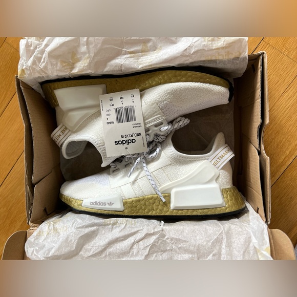 ADIDAS | NMD R1 V2 Shoes | Cloud White Gold Metallic - Womens US 5.5 - Picture 5 of 12
